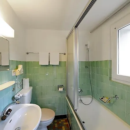 Szálloda Alphubel 2*