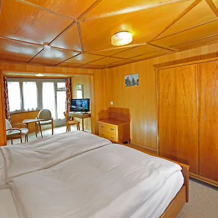 Alphubel Hotel 2*